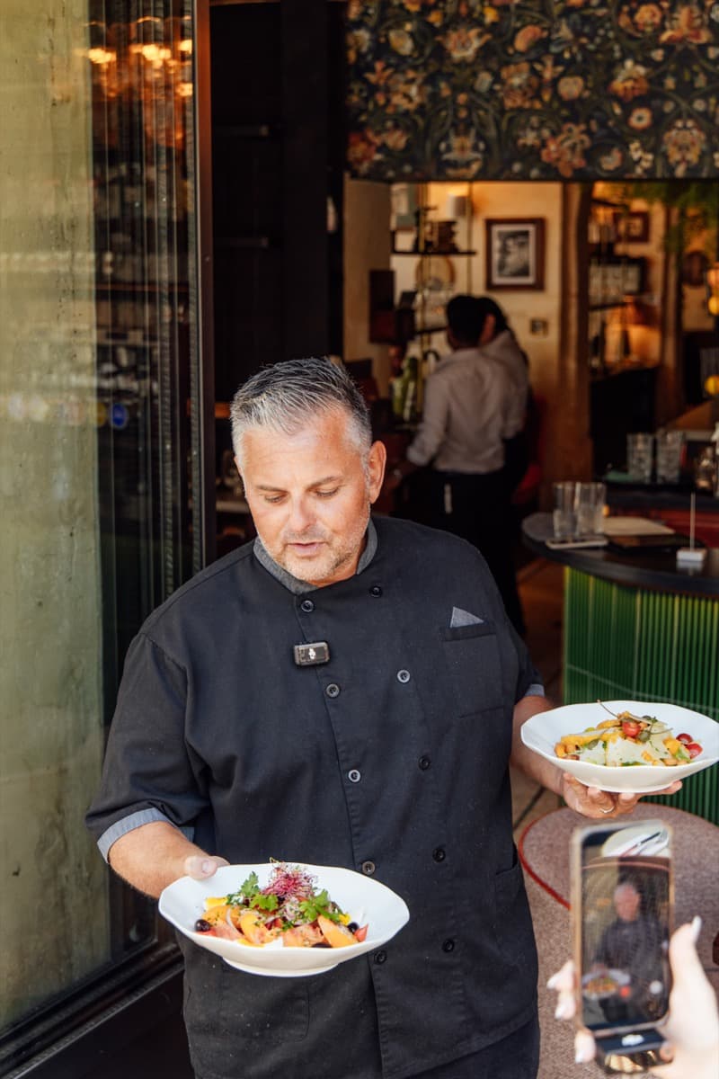 Tournage d'un reel dans un restaurant parisien — agence Claudine